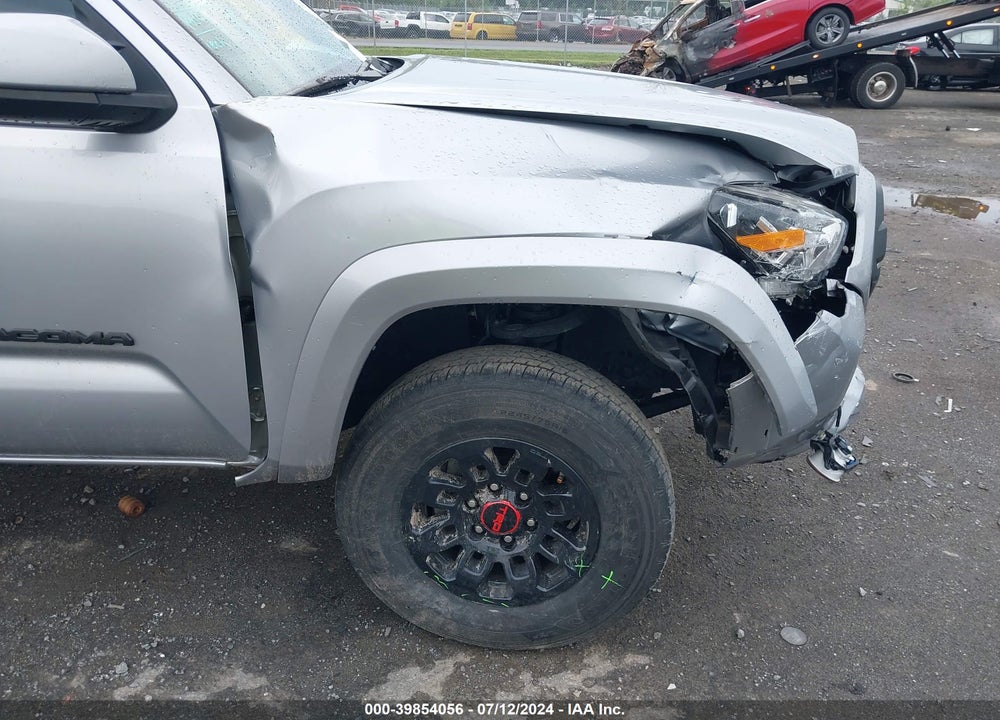 2019 TOYOTA TACOMA SR5 V6 VIN: 3TMCZ5AN9KM240870