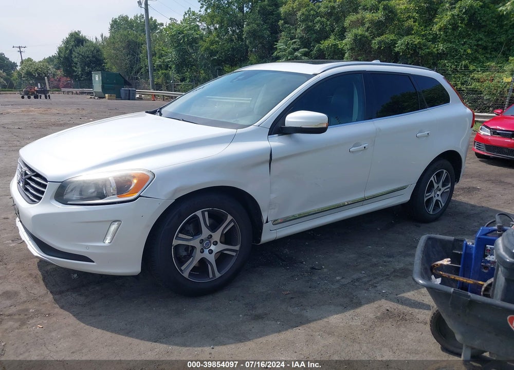 2015 VOLVO XC60 T6 VIN: YV4902RK9F2751910