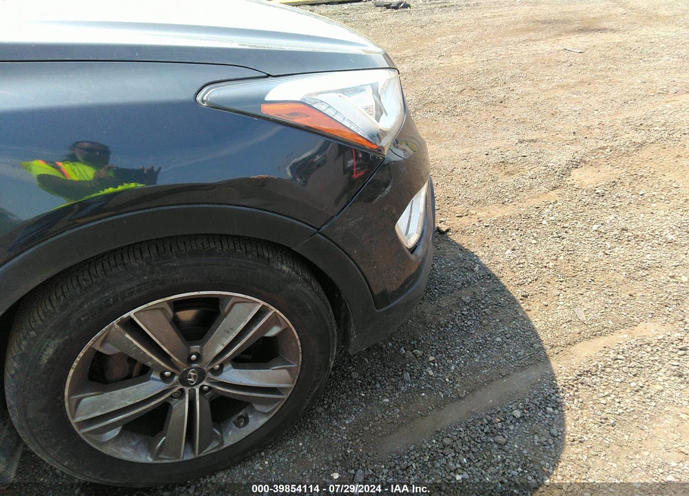 2014 HYUNDAI SANTA FE GLS VIN: KM8SRDHF7EU086224