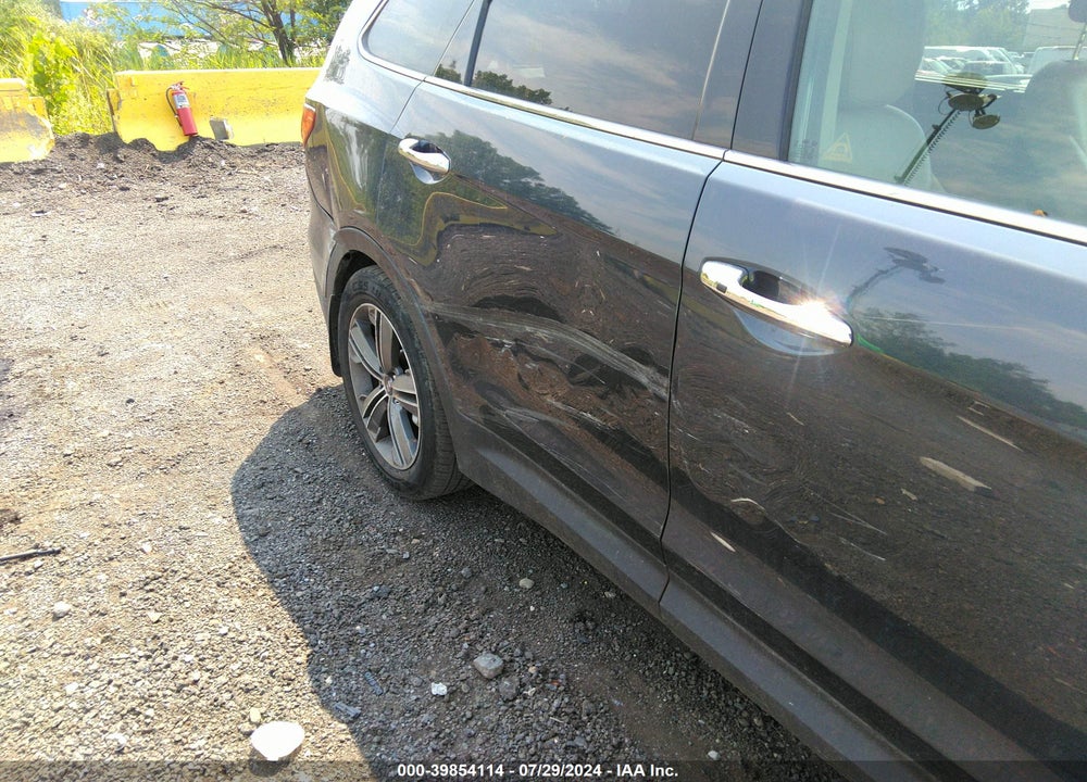 2014 HYUNDAI SANTA FE GLS VIN: KM8SRDHF7EU086224