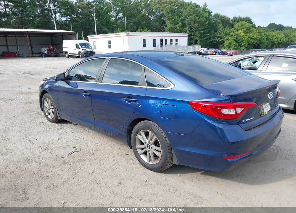 2015 HYUNDAI SONATA SE VIN: 5NPE24AFXFH170095