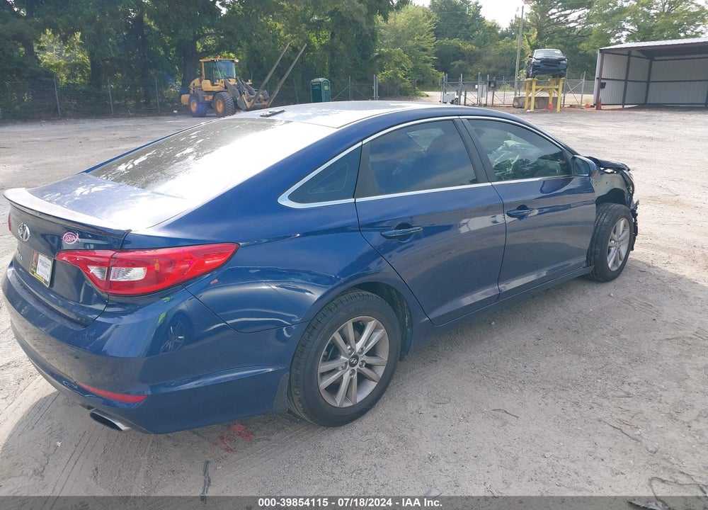 2015 HYUNDAI SONATA SE VIN: 5NPE24AFXFH170095