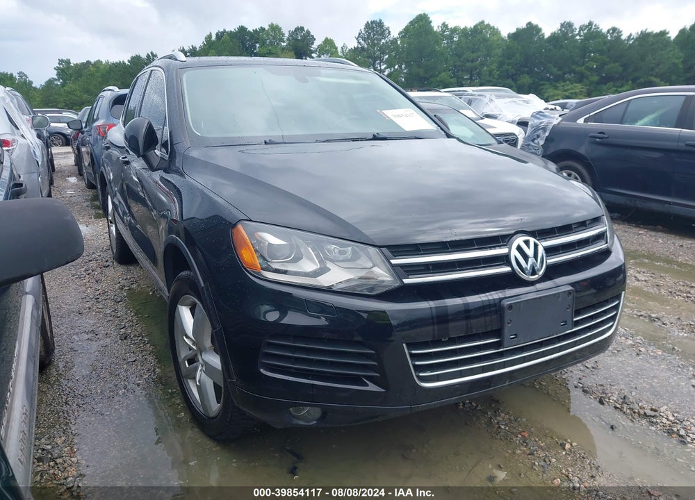 2014 VOLKSWAGEN TOUAREG 3.6L LUX VIN: WVGEF9BP3ED010732