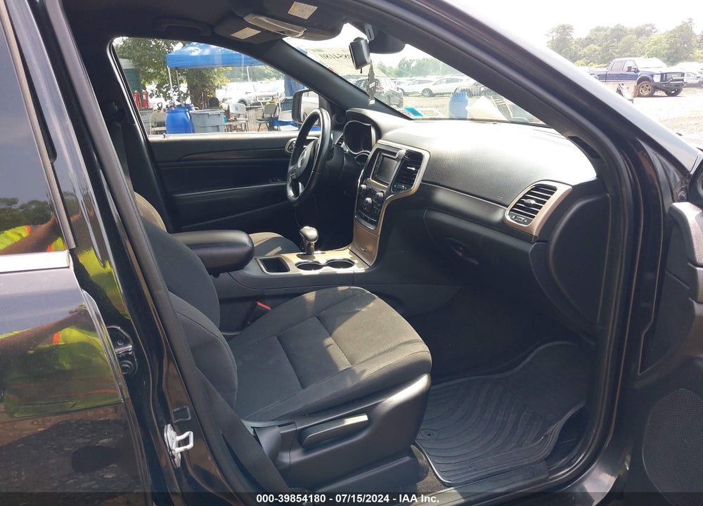 2015 JEEP GRAND CHEROKEE LAREDO VIN: 1C4RJFAG5FC762055