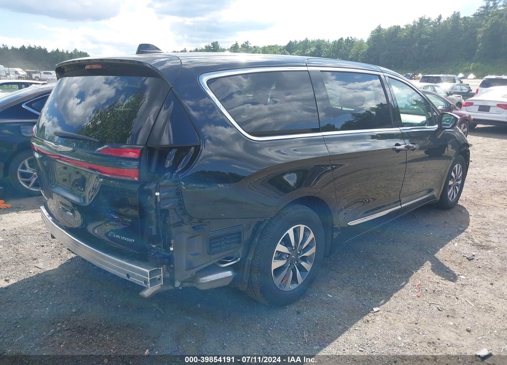 2022 CHRYSLER PACIFICA HYBRID LIMITED VIN: 2C4RC1S72NR190010