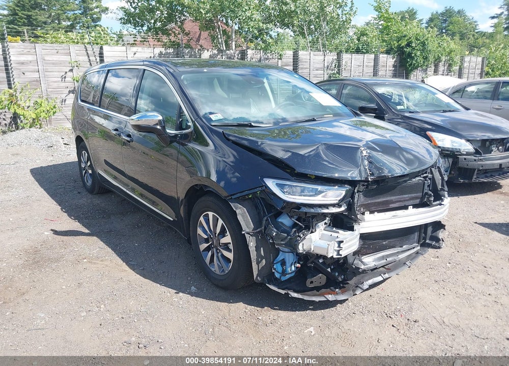 2022 CHRYSLER PACIFICA HYBRID LIMITED VIN: 2C4RC1S72NR190010