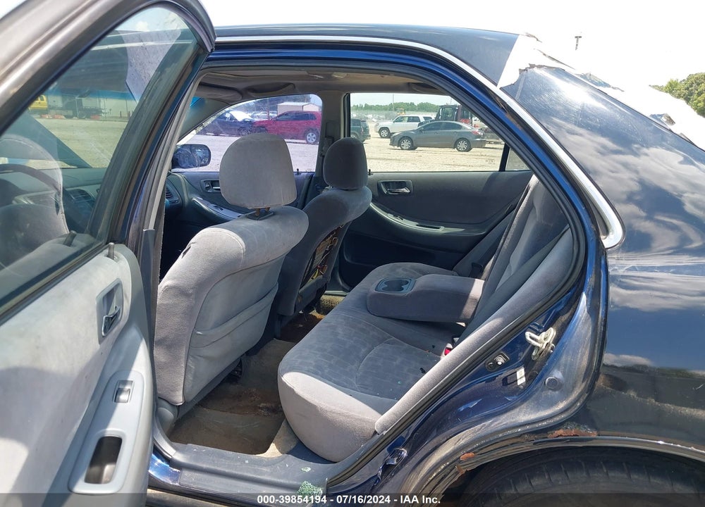 2001 HONDA ACCORD 2.3 EX VIN: 1HGCG66871A114924