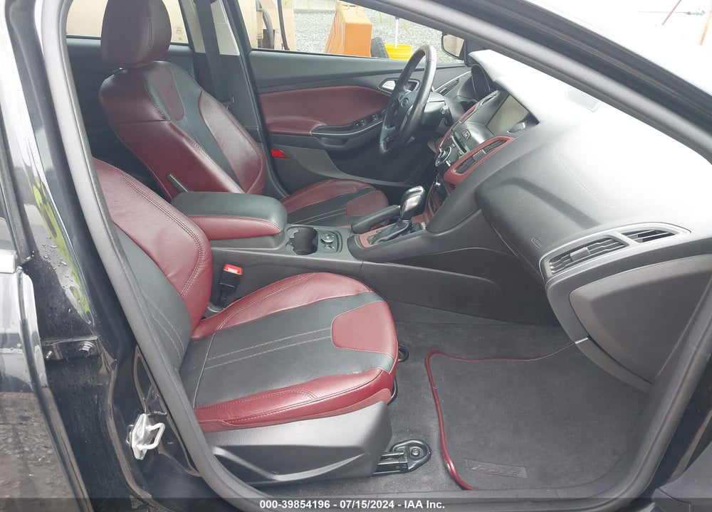 2014 FORD FOCUS TITANIUM VIN: 1FADP3N20EL269779