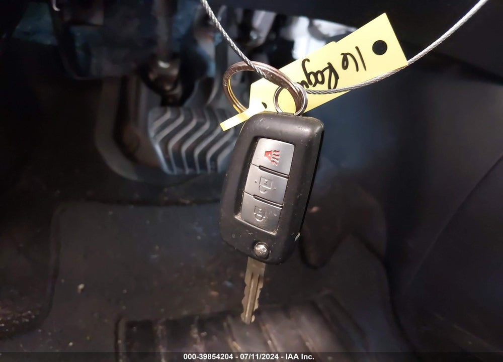 2016 NISSAN ROGUE S VIN: JN8AT2MT7GW017790