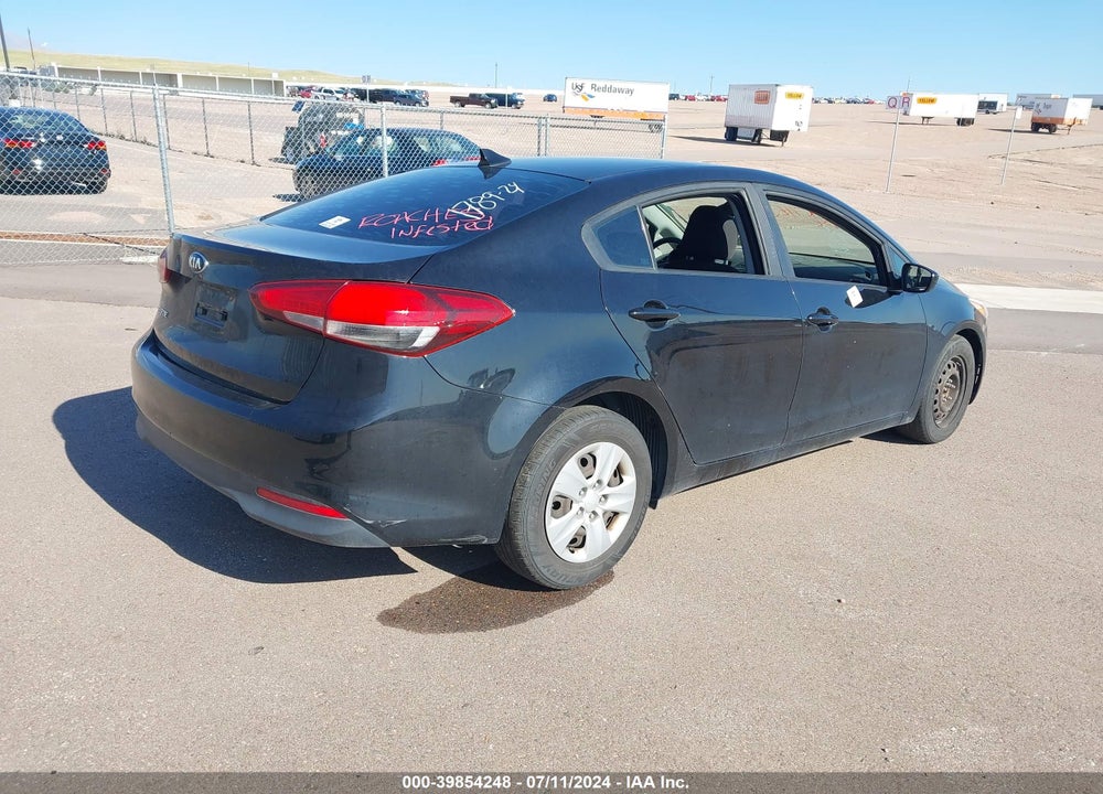2017 KIA FORTE LX VIN: 3KPFK4A72HE077804