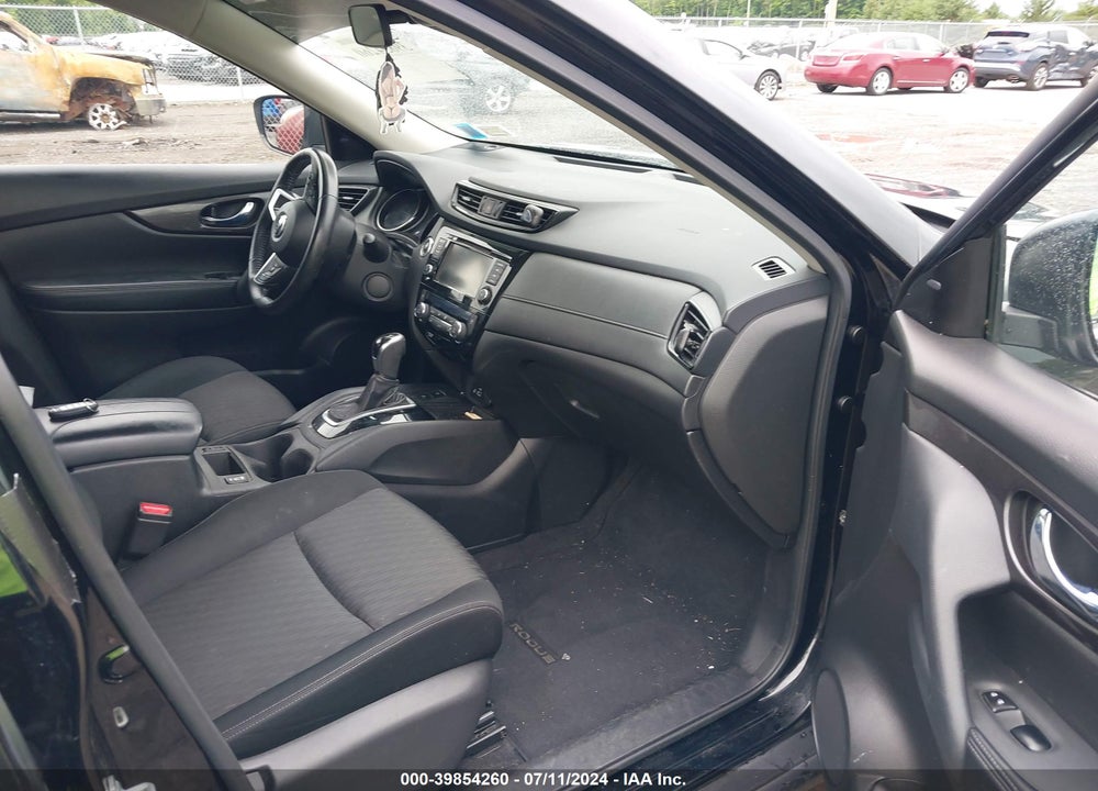2019 NISSAN ROGUE SV VIN: JN8AT2MV2KW382128
