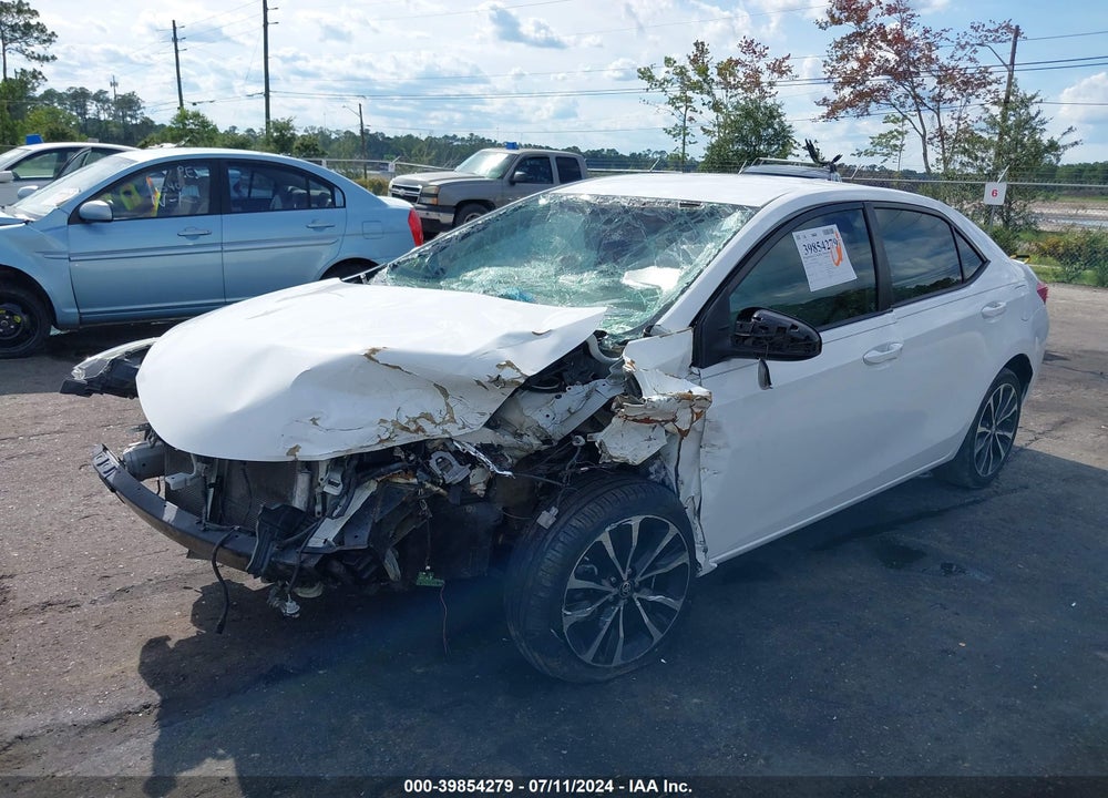 2017 TOYOTA COROLLA SE VIN: 5YFBURHE4HP650811