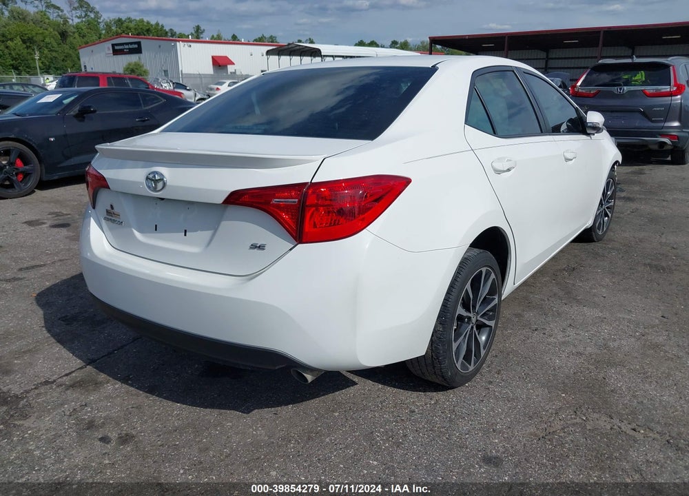 2017 TOYOTA COROLLA SE VIN: 5YFBURHE4HP650811