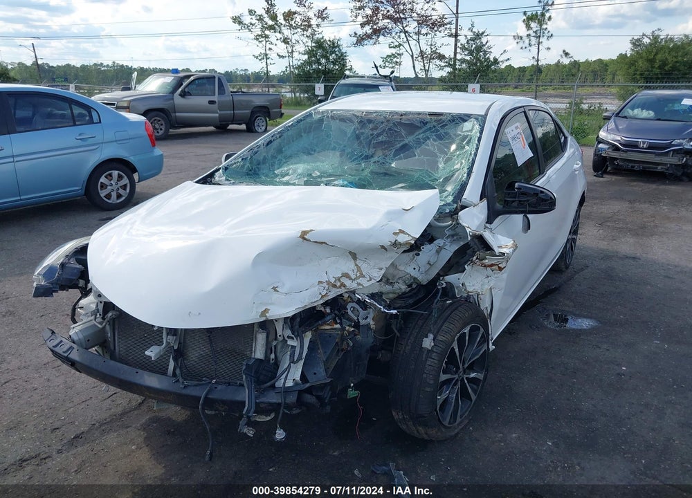 2017 TOYOTA COROLLA SE VIN: 5YFBURHE4HP650811