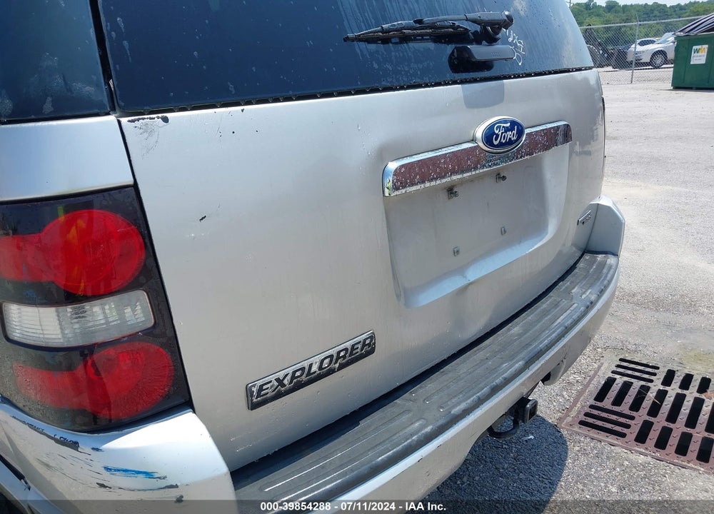 2007 FORD EXPLORER XLT VIN: 1FMEU63E77UB82718