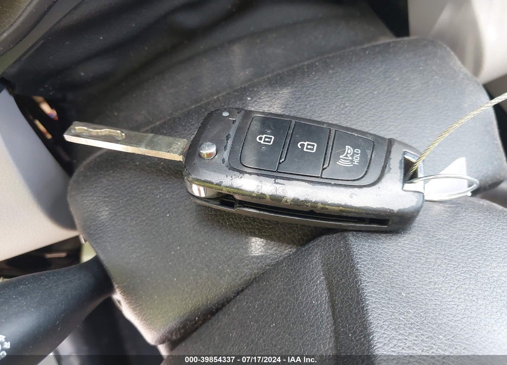 2020 HYUNDAI VENUE SEL VIN: KMHRC8A36LU025547
