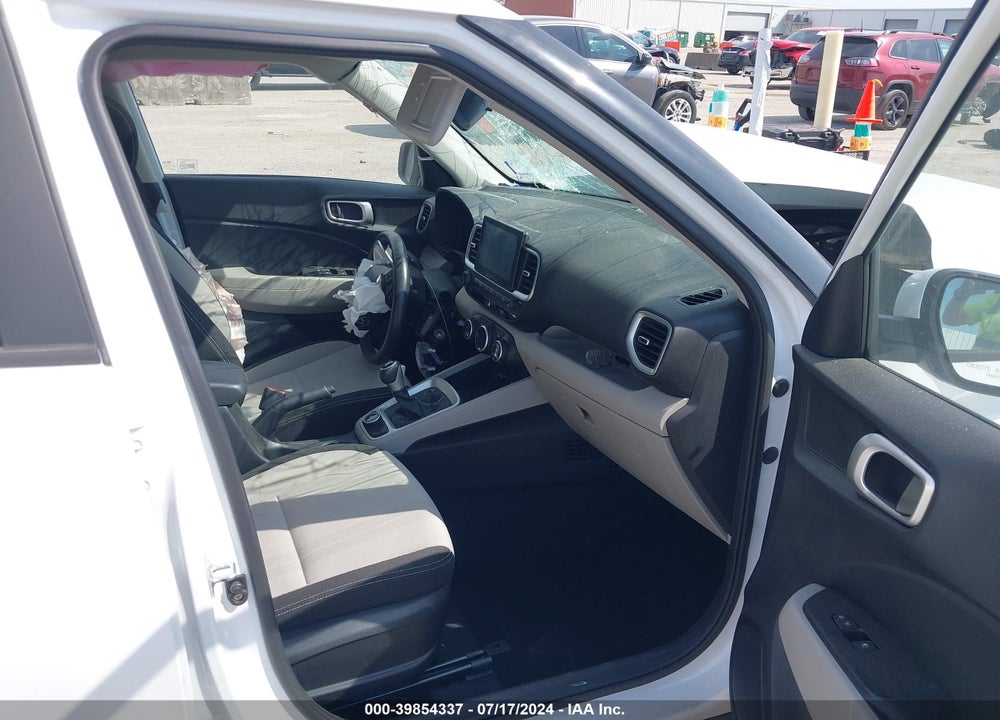 2020 HYUNDAI VENUE SEL VIN: KMHRC8A36LU025547