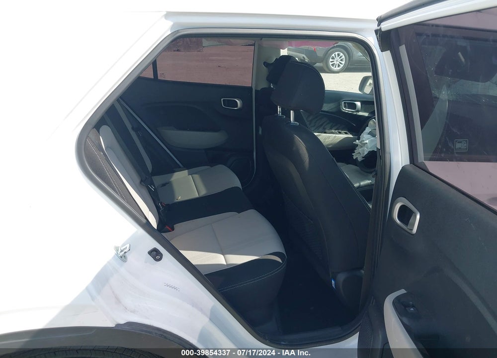 2020 HYUNDAI VENUE SEL VIN: KMHRC8A36LU025547