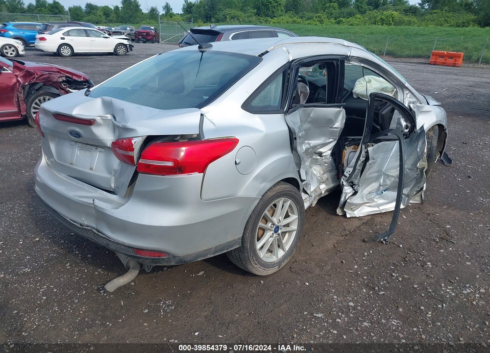 2018 FORD FOCUS SE VIN: 1FADP3F25JL245390