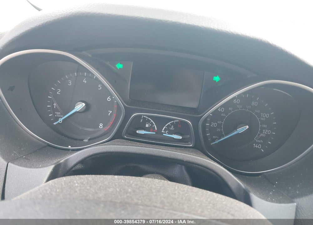 2018 FORD FOCUS SE VIN: 1FADP3F25JL245390