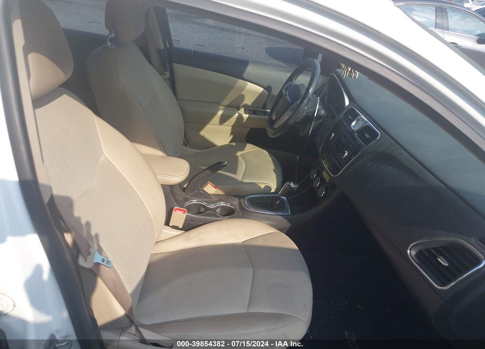 2013 CHRYSLER 200 TOURING VIN: 1C3CCBBG4DN703656