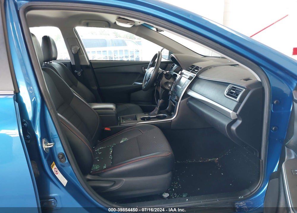 2017 TOYOTA CAMRY SE VIN: 4T1BF1FK0HU647360
