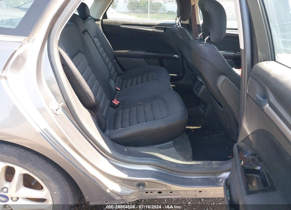 2013 FORD FUSION SE VIN: 3FA6P0H70DR238062