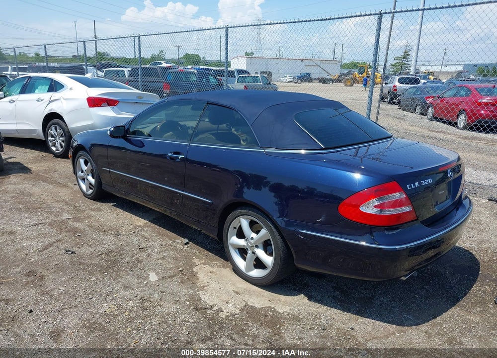 2005 MERCEDES-BENZ CLK 320 VIN: WDBTK65GX5T052241