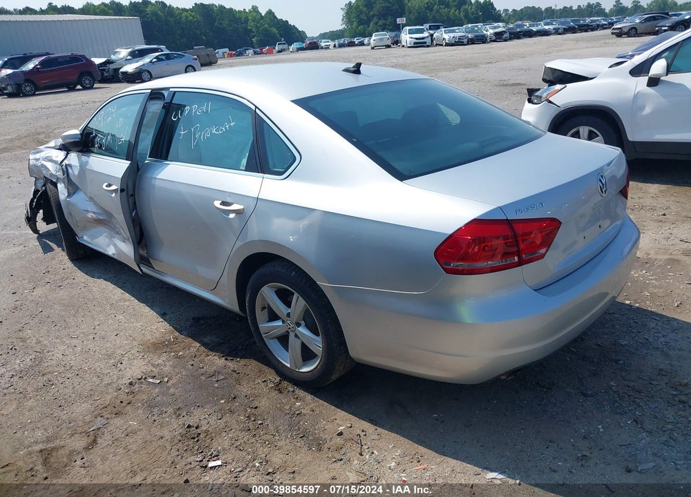 2015 VOLKSWAGEN PASSAT VIN: 1VWAT7A36FC113470