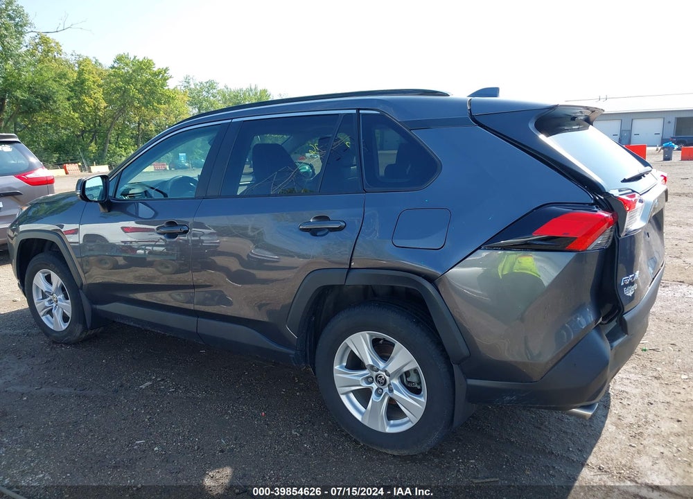 2021 TOYOTA RAV4 XLE VIN: 2T3W1RFV1MC159059