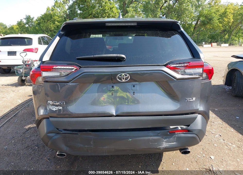 2021 TOYOTA RAV4 XLE VIN: 2T3W1RFV1MC159059