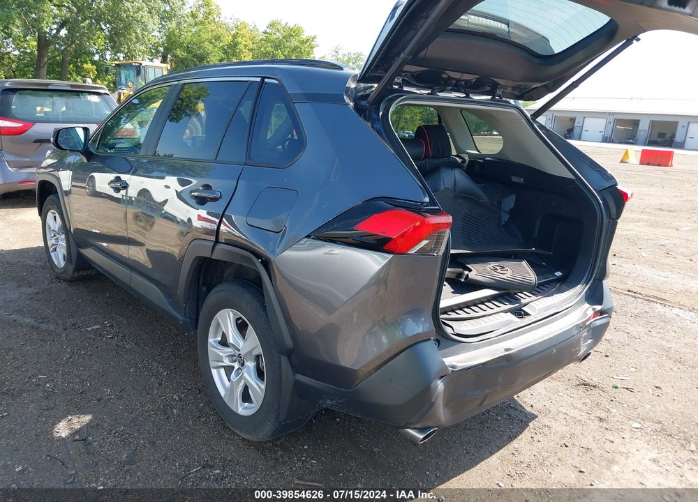 2021 TOYOTA RAV4 XLE VIN: 2T3W1RFV1MC159059