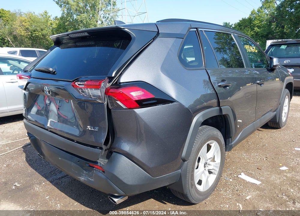 2021 TOYOTA RAV4 XLE VIN: 2T3W1RFV1MC159059