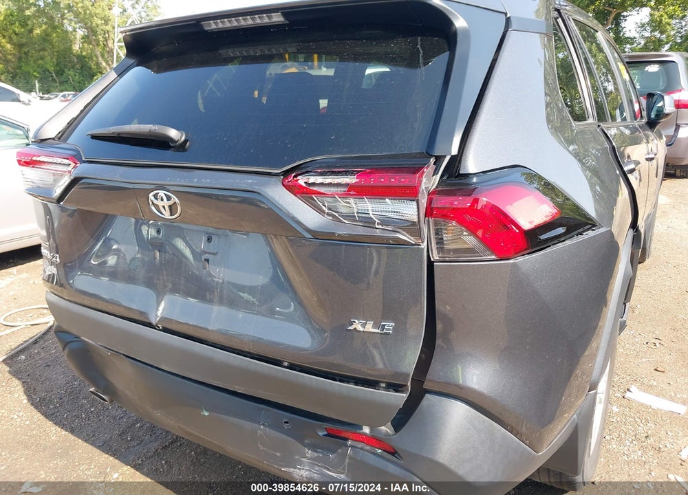 2021 TOYOTA RAV4 XLE VIN: 2T3W1RFV1MC159059