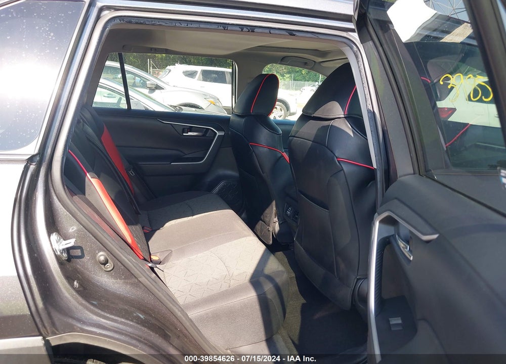 2021 TOYOTA RAV4 XLE VIN: 2T3W1RFV1MC159059