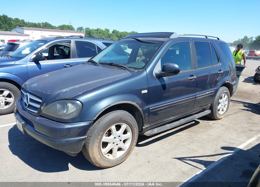 1999 MERCEDES-BENZ ML 430 VIN: 4JGAB72E4XA088387