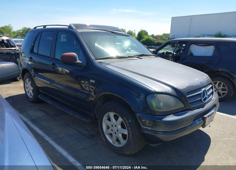 1999 MERCEDES-BENZ ML 430 VIN: 4JGAB72E4XA088387