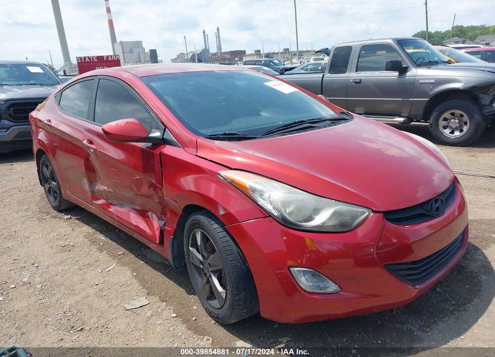 2013 HYUNDAI ELANTRA GLS VIN: KMHDH4AE4DU490156