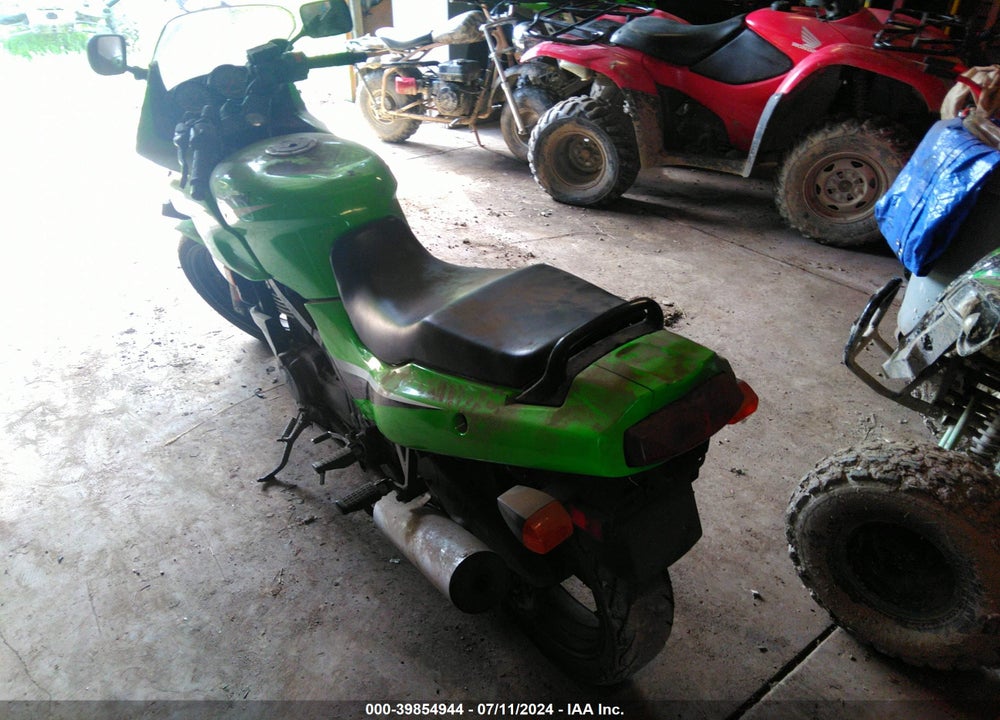 2006 KAWASAKI EX500 D VIN: JKAEXVD156A099350
