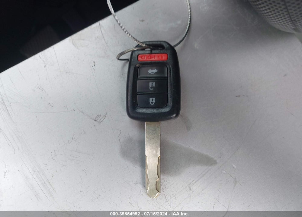 2018 HONDA CIVIC LX VIN: 2HGFC2F51JH606860