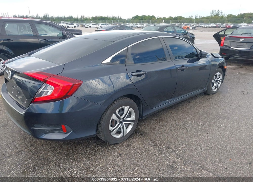 2018 HONDA CIVIC LX VIN: 2HGFC2F51JH606860