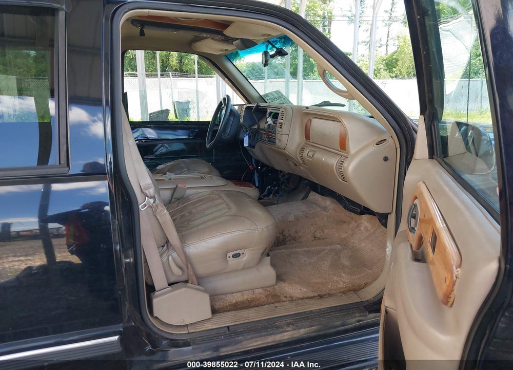 1997 CHEVROLET TAHOE LS VIN: 1GNEK13R4VJ308426