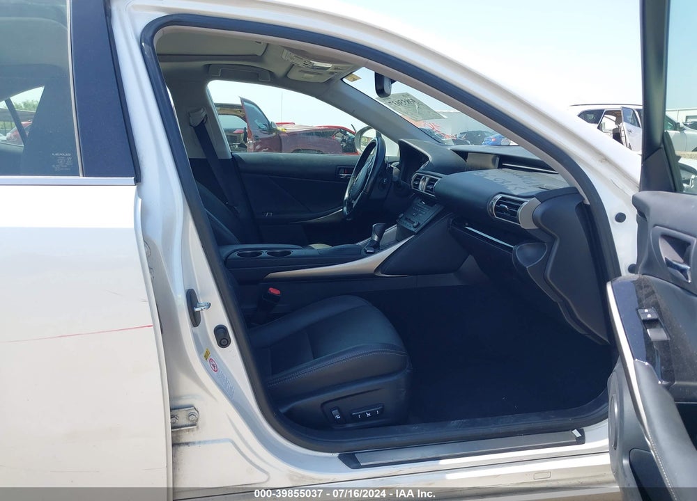 2016 LEXUS IS 200T VIN: JTHBA1D23G5017040
