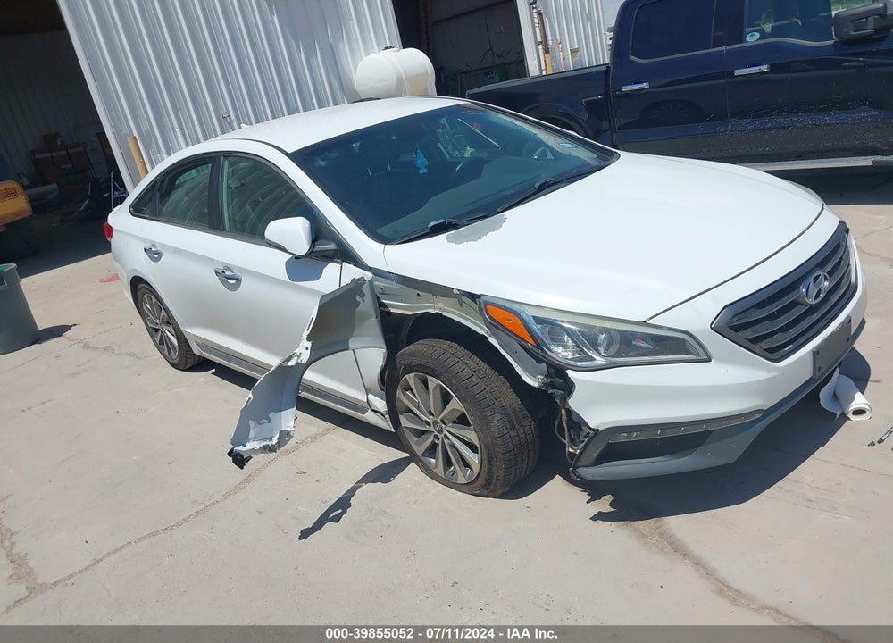 2015 HYUNDAI SONATA SPORT VIN: 5NPE34AF0FH189946