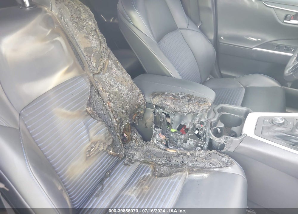 2020 TOYOTA RAV4 HYBRID XSE VIN: 2T3EWRFV8LW062869