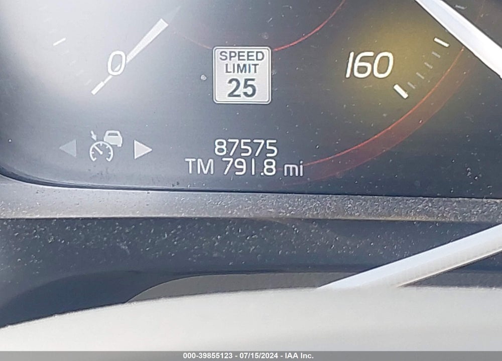 2016 VOLVO XC90 T6 MOMENTUM VIN: YV4A22PK8G1020340