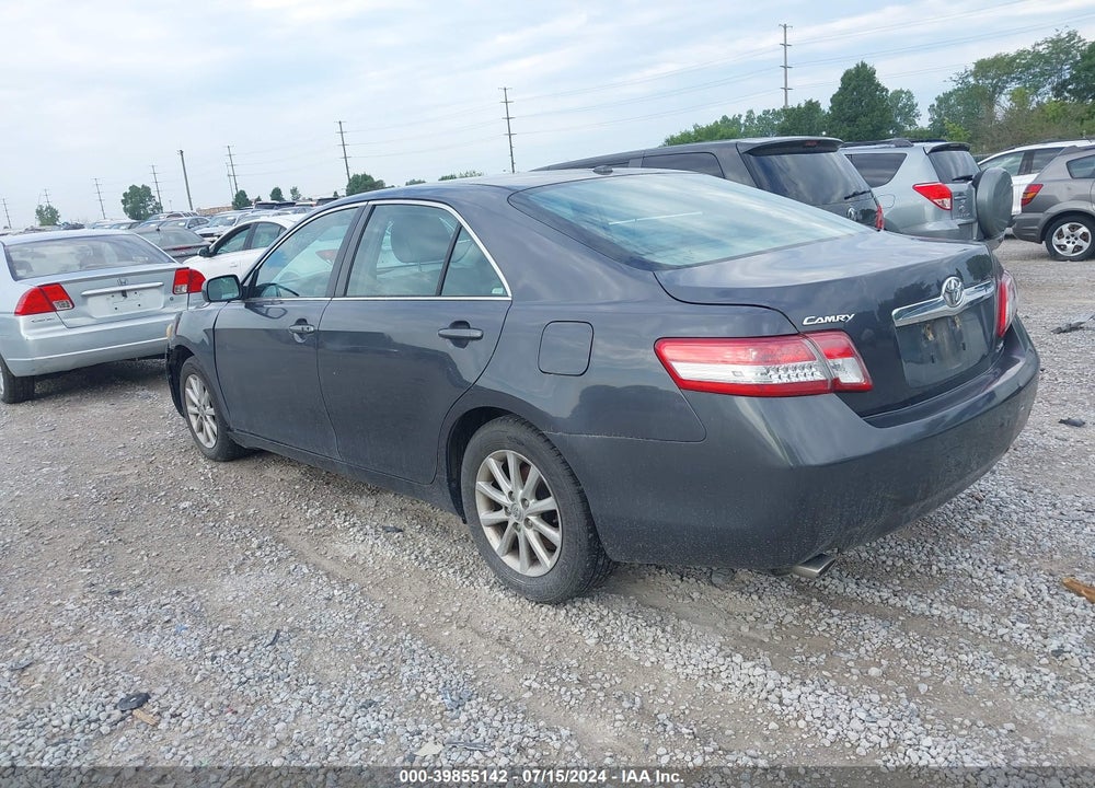 2011 TOYOTA CAMRY XLE V6 VIN: 4T1BK3EK4BU118087