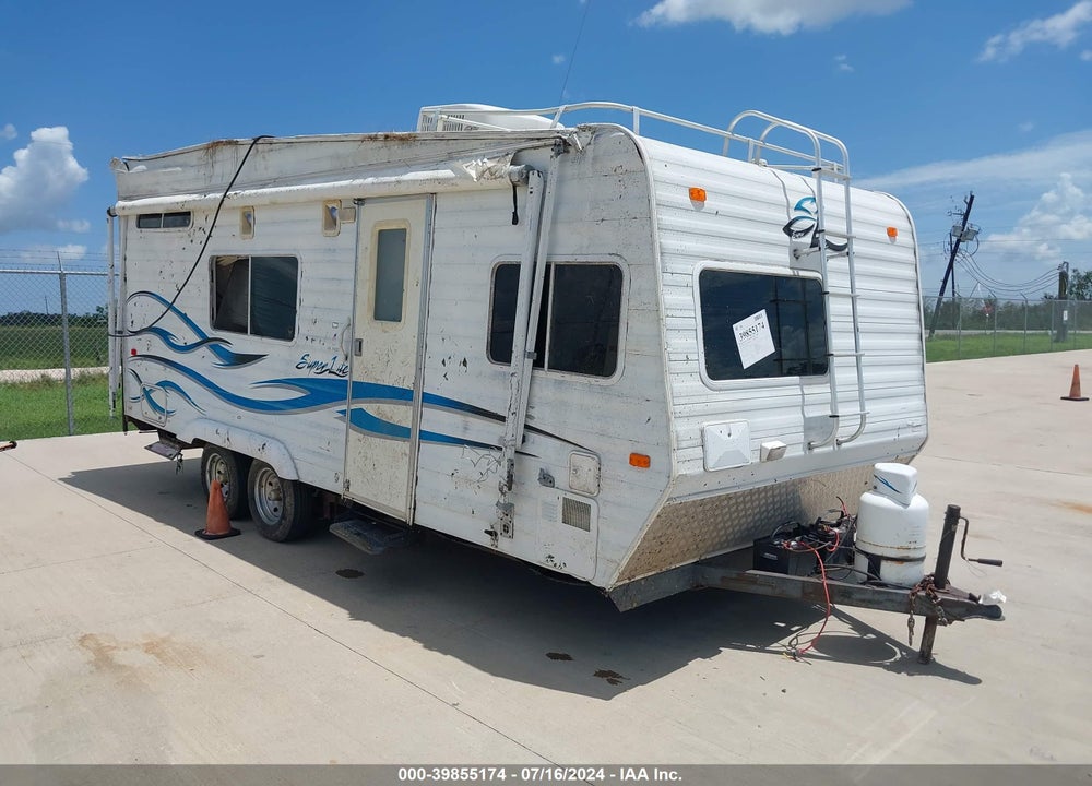 2005 WEEKEND WARRIOR SUPERLITE VIN: 5HRFF19225C008465