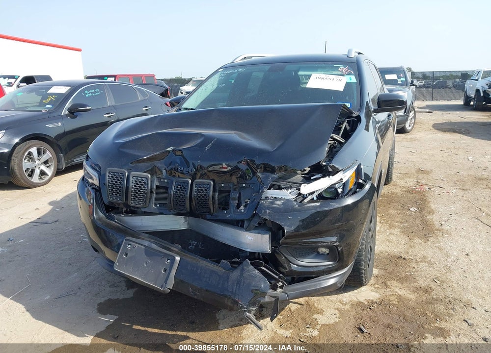 2019 CHEROKEE JEEP  LATITUDE FWD VIN: 1C4PJLCB8KD428548