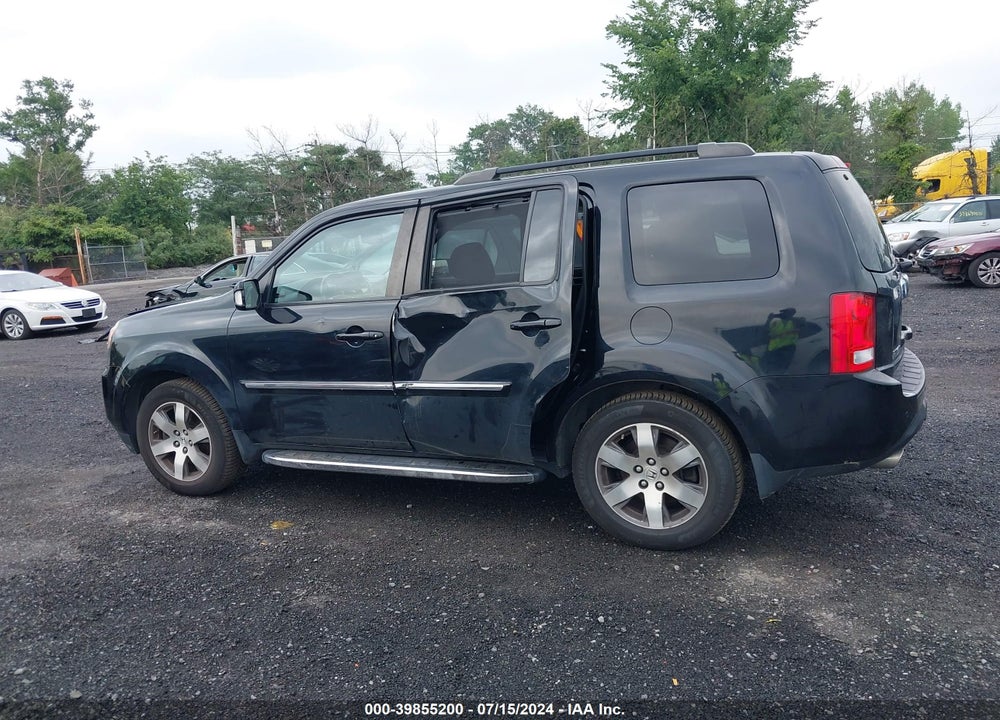 2013 HONDA PILOT TOURING VIN: 5FNYF4H99DB082460